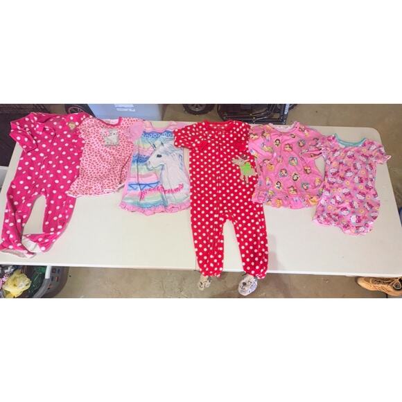 Lot of 39 Girls Pajama Sets Size 24m - 3T, Assorted brands - Picture 3 of 7